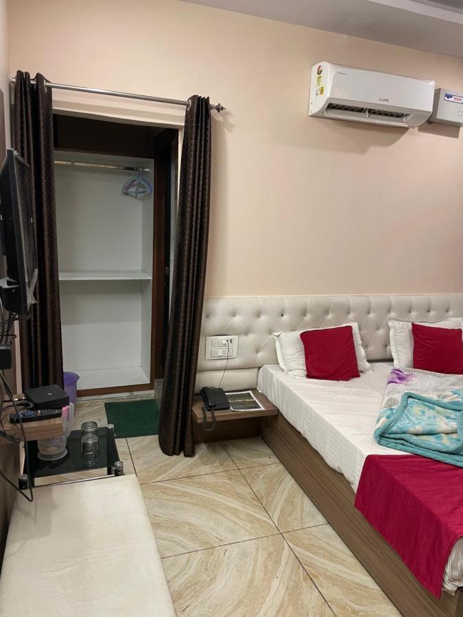 Hotel Vinayak Inn Haridwār Zewnętrze zdjęcie